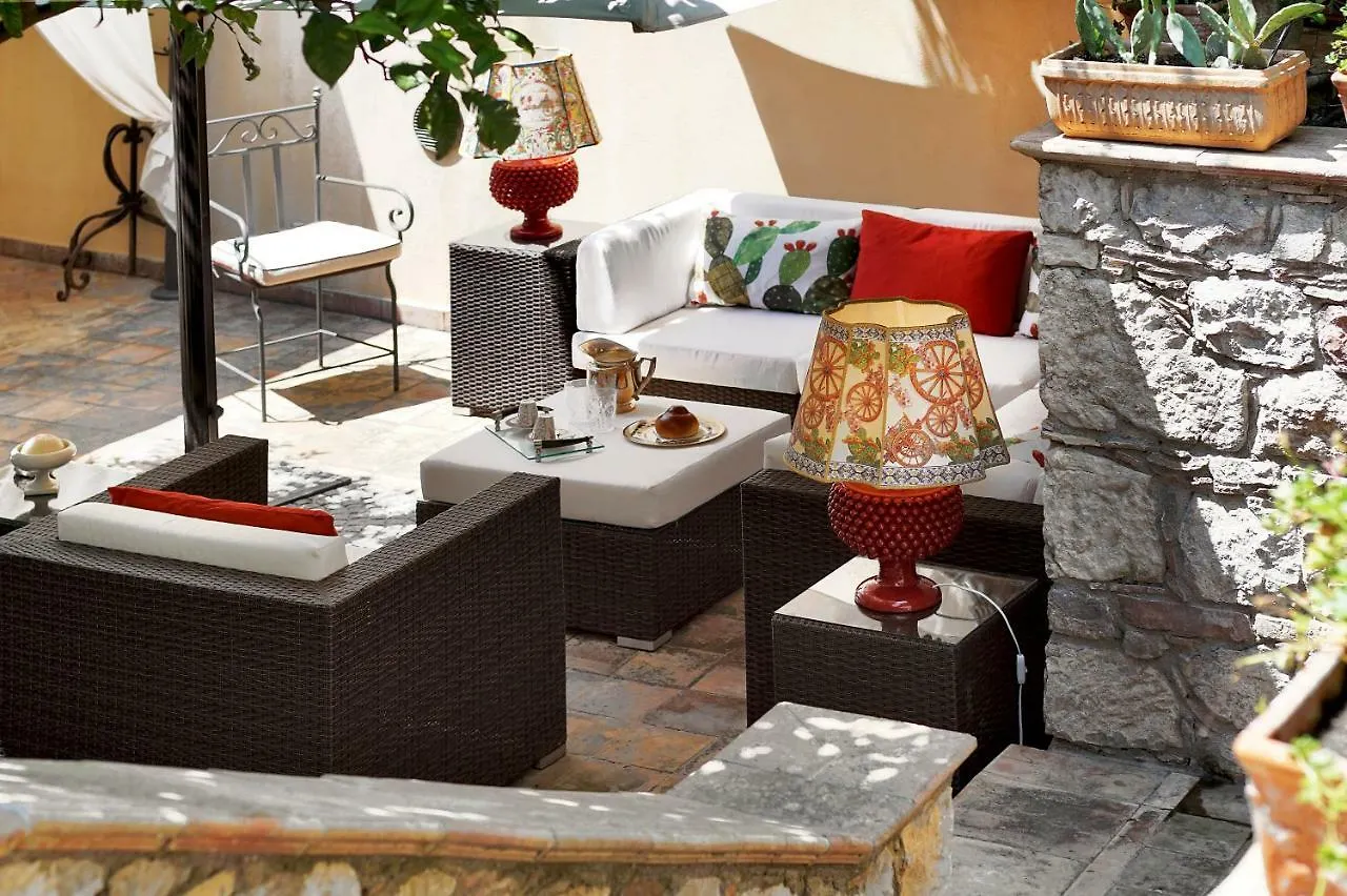 تاورمينا Relais 147 - Luxury B&B إيطاليا
